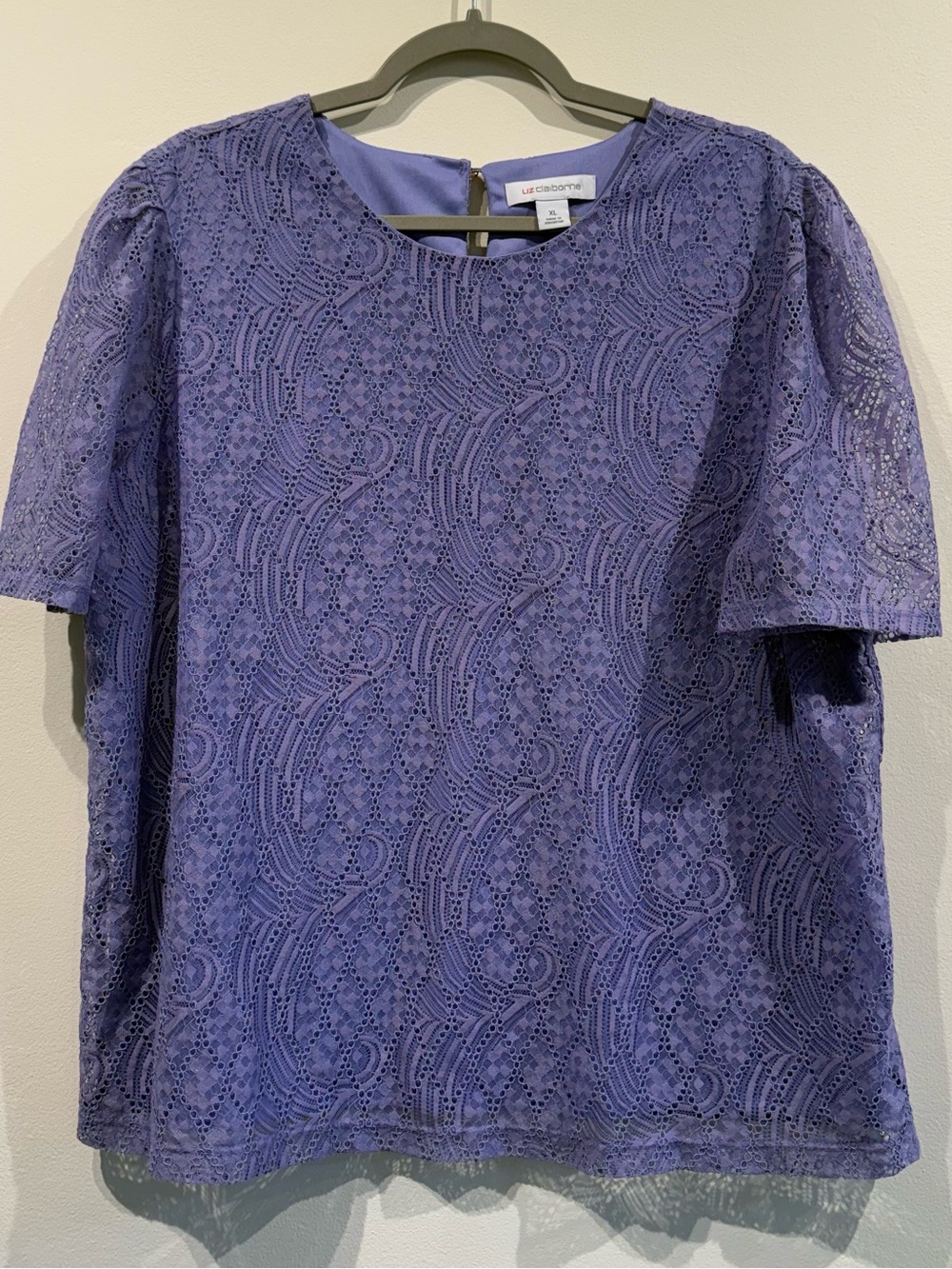 Liz Claiborne Purple Lace Cap Sleeve Top